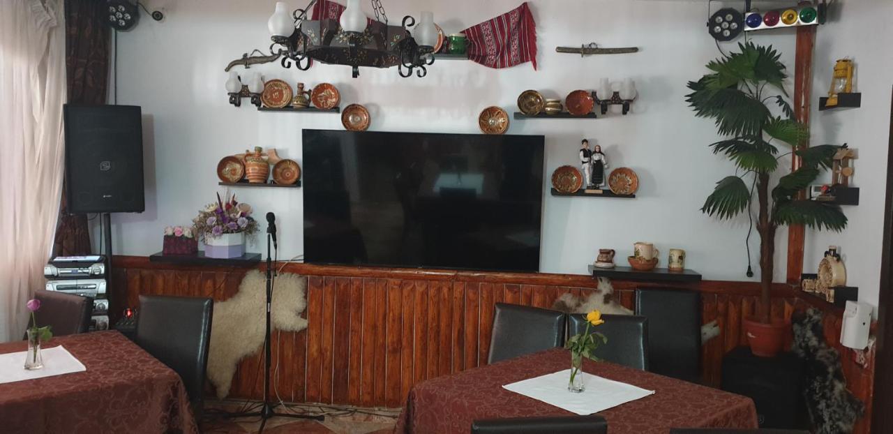 Vila Valencia Azuga Kültér fotó